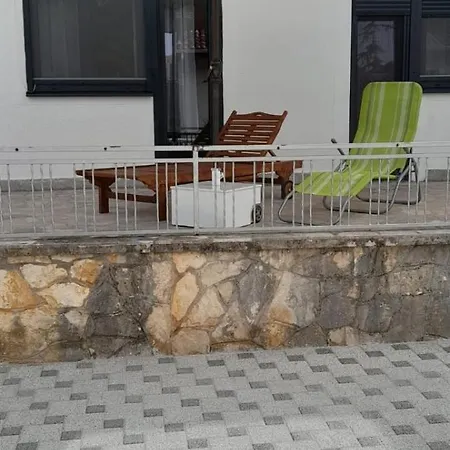 House Macut Дом отдыха Водице